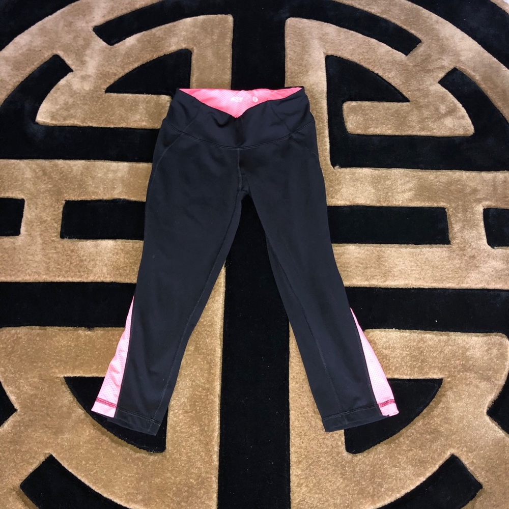 Capri workout leggings